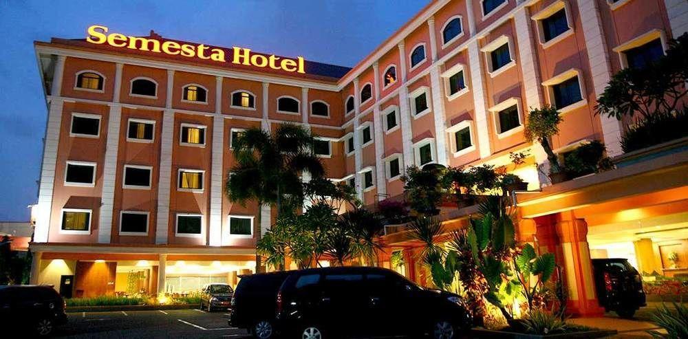 Semesta Heritage Hotel & Convention スマラン エクステリア 写真