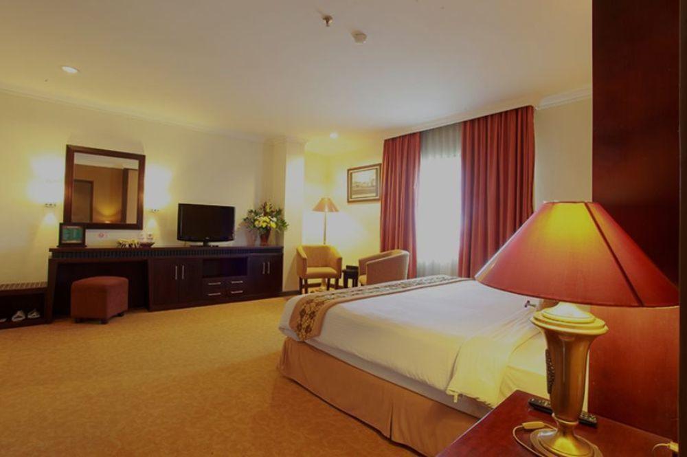 Semesta Heritage Hotel & Convention スマラン エクステリア 写真