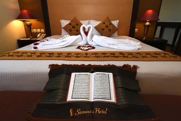 Semesta Heritage Hotel & Convention スマラン エクステリア 写真