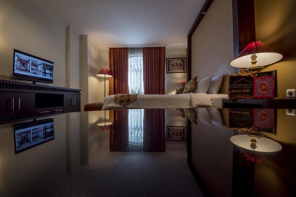 Semesta Heritage Hotel & Convention スマラン エクステリア 写真