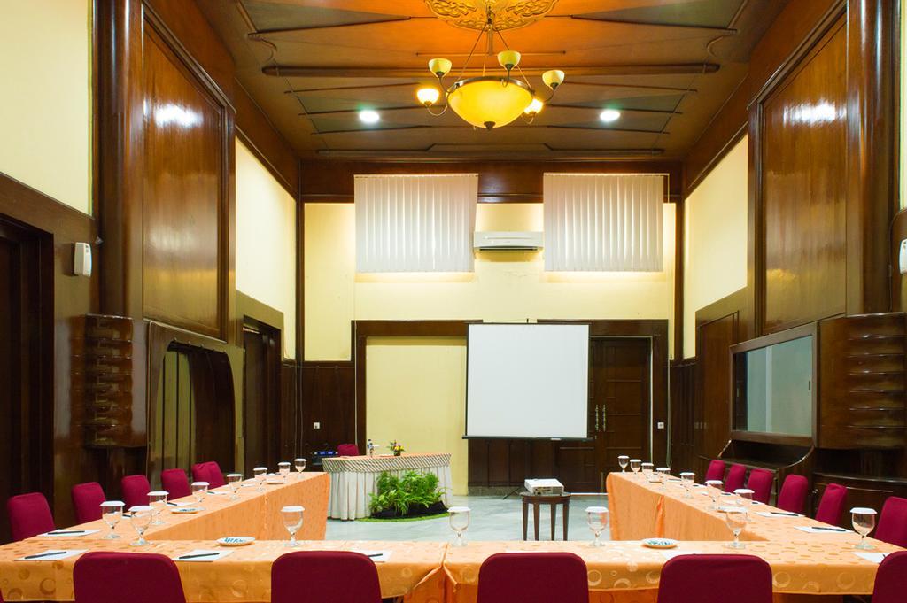Semesta Heritage Hotel & Convention スマラン エクステリア 写真