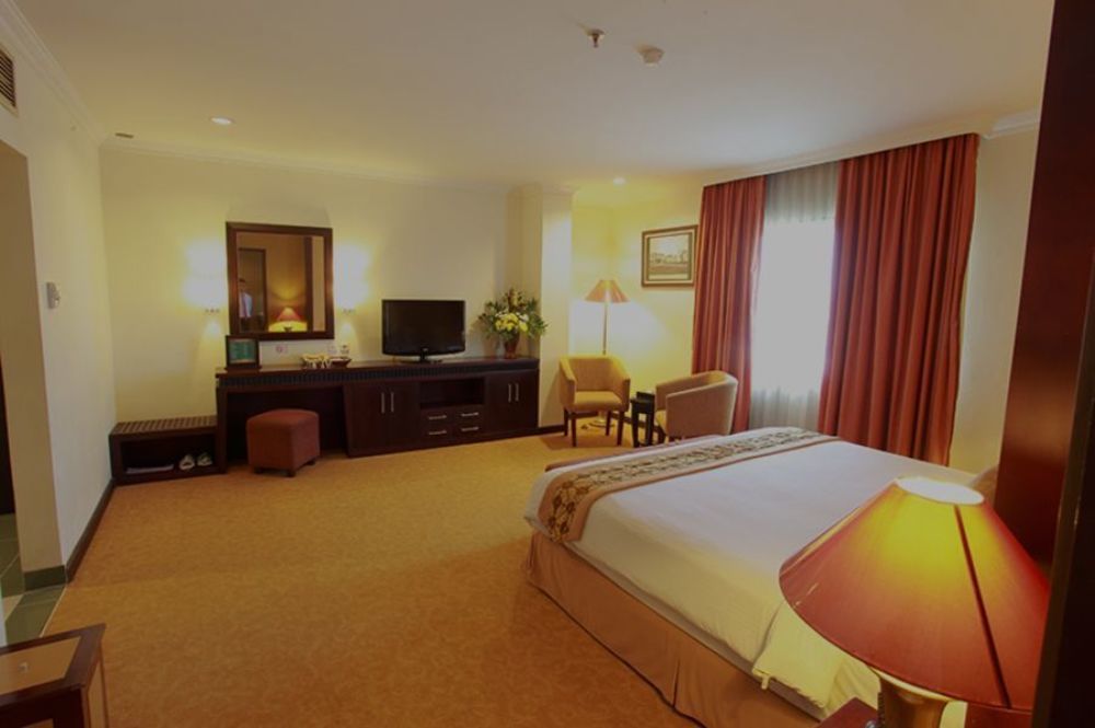 Semesta Heritage Hotel & Convention スマラン エクステリア 写真